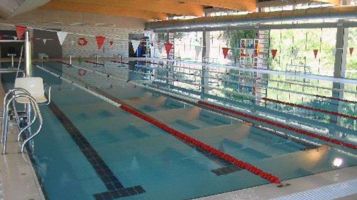 La Piscina De Torell Tanca Les Portes Fins A Nou Av S