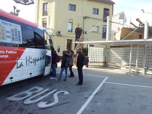 Una parada del bus que unirà Arbúcies i Sant Hilari amb la capital de la comarca