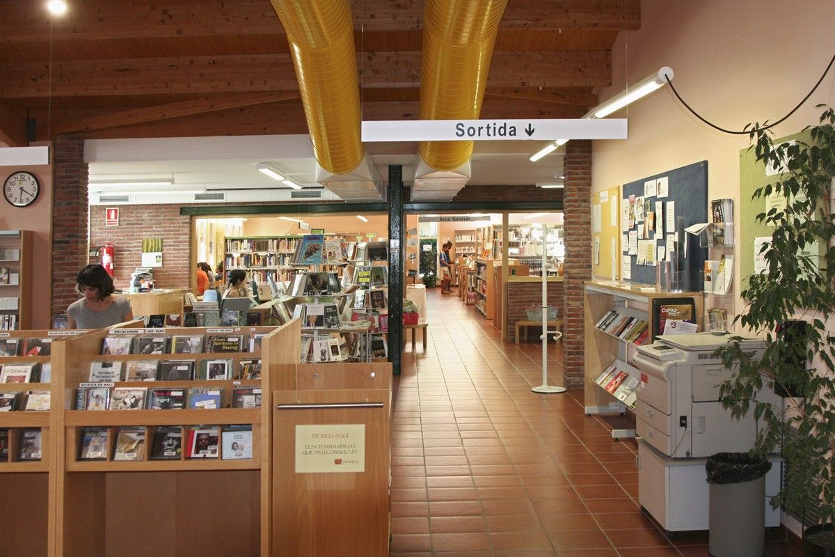 Una de les places ofertades serà per reforçar el personal de la biblioteca Ferran Soldevila
