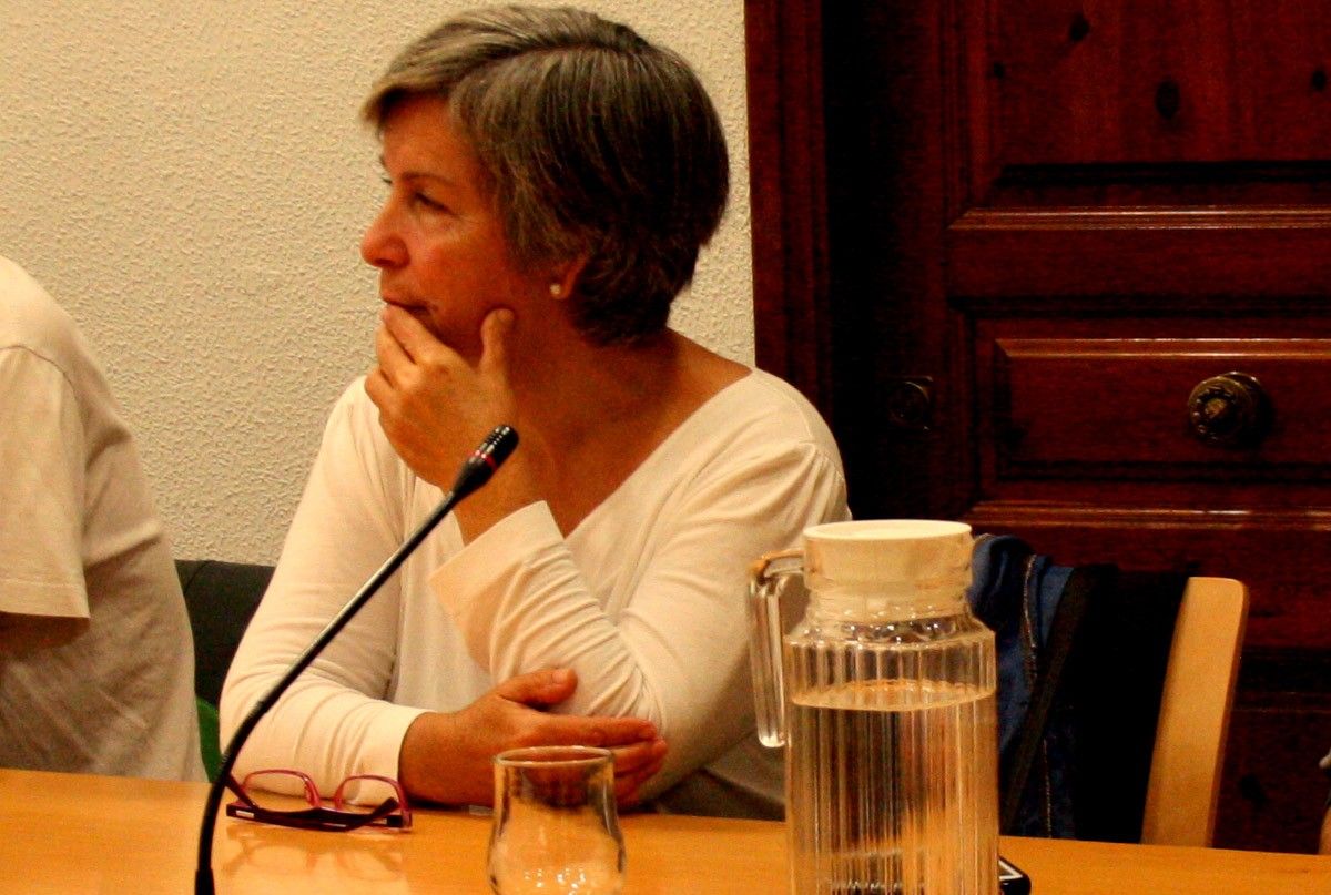 L'exregidora Puri Martín en una sessió plenària a l'Ajuntament de Sant Celoni