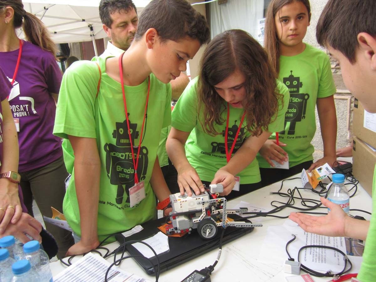 Alumnes participant en la Robotseny 2016