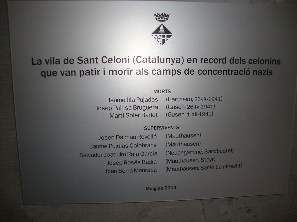 La placa en memòria dels celonins que van patir i morir als camps de concentració nazis.