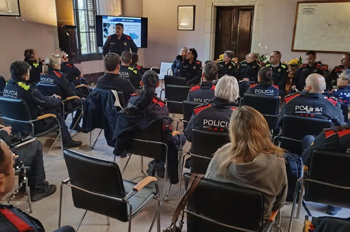 Trobada de diferents cossos de policia a Llinars del Vallès per establir estratègies comunes.