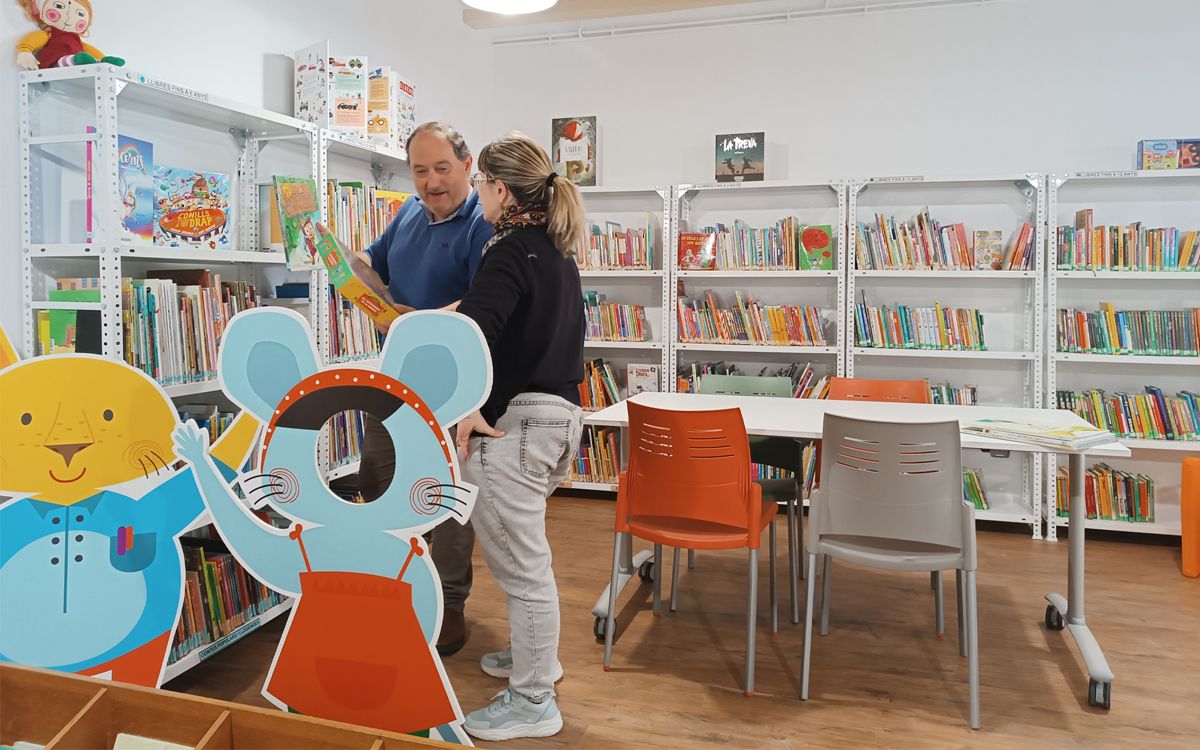 La Biblioteca d'Arbúcies amplia l'espai infantil i juvenil