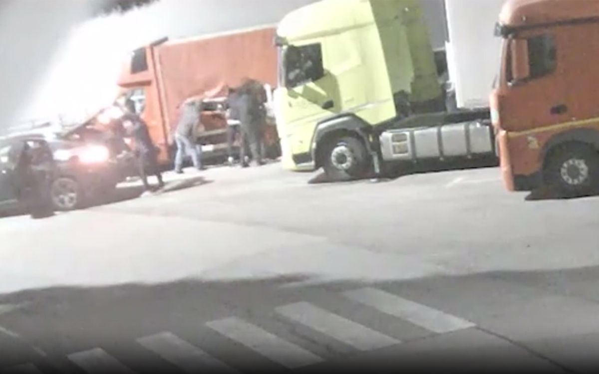 Un dels robatoris comesos en camions aturats en una àrea de servei de l'Ap-7