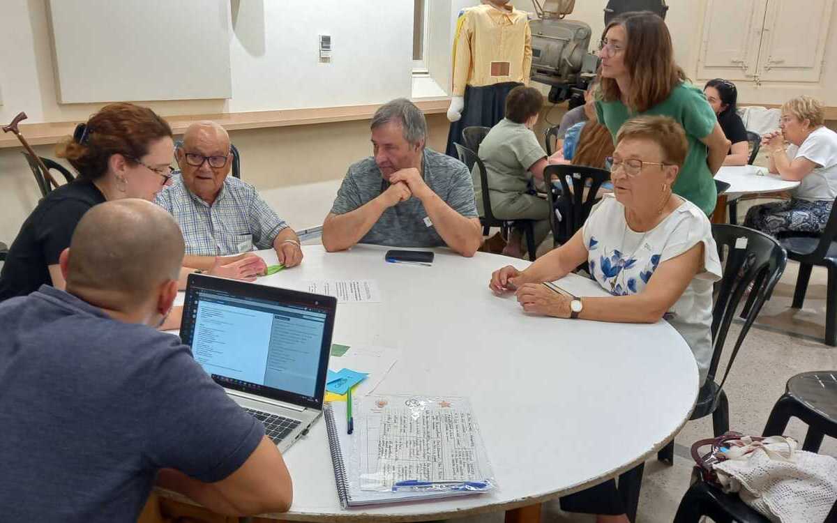 El Talent no té edat a Llinars del Vallès, per honrtar la saviesa de la gent gran.