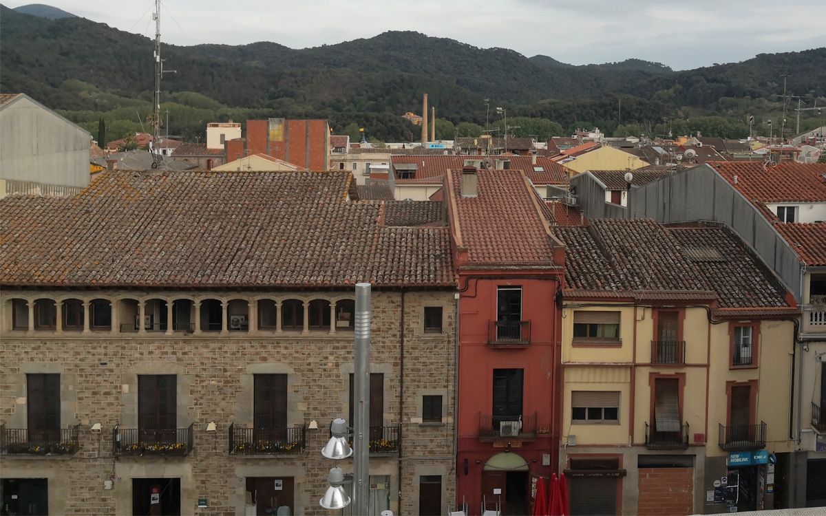 El POUM és l'instrument urbanístic que estableix l'ordenació integral del territori i defineix de quina manera creixerà i es transformarà el municipi.