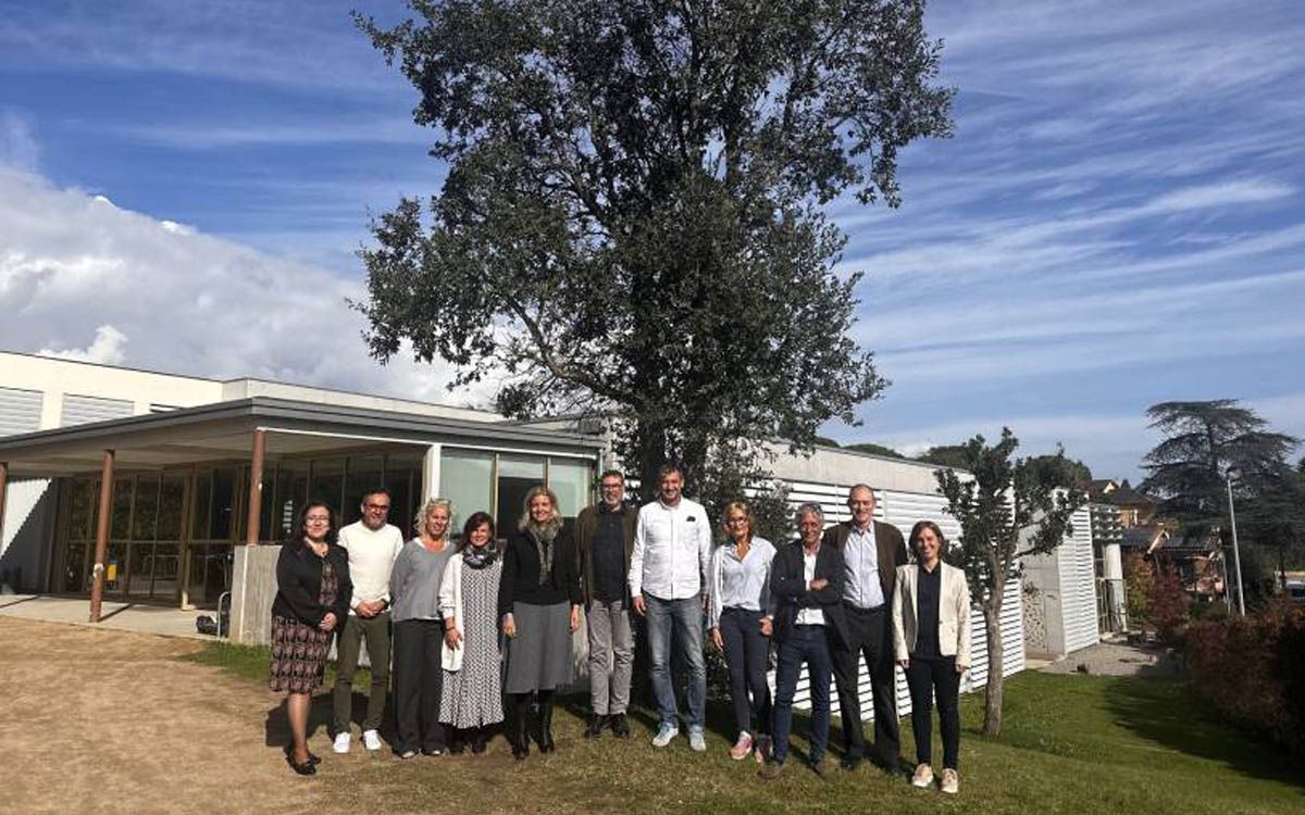 El Consell d'FP està format per representants de l’administració pública i d’agents socials del territori, a més de membres del propi centre educatiu.