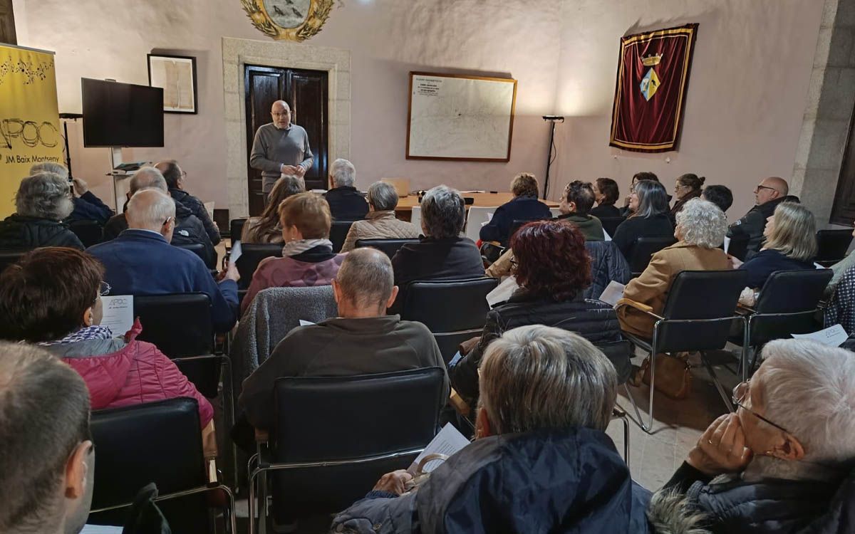 Xerrada sobre Mozart a la Sala Noble del Castell Nou de Llinars del Vallès.