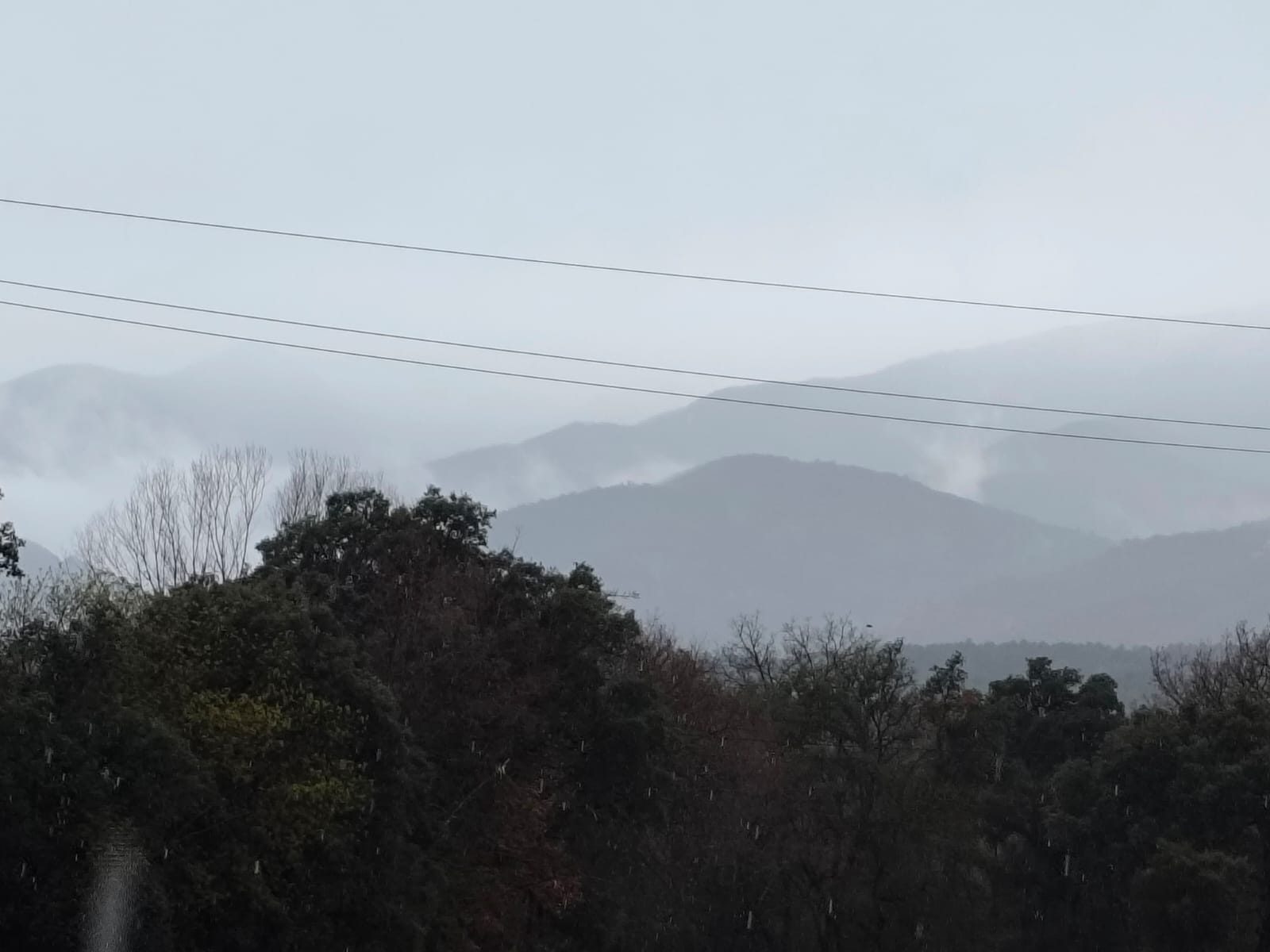 Vista del Montseny amb pluja.