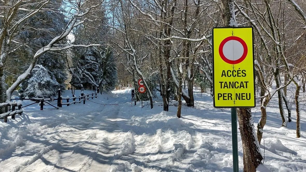 Alguns accessos al parc natural del Montseny s'han tancat aquest divendres 14 de març al migdia.