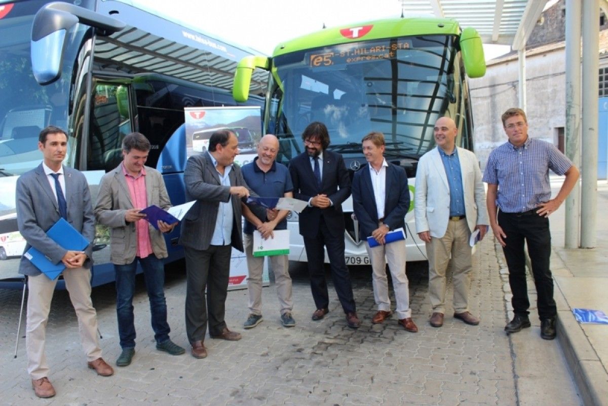 Inauguració de la línia de bus que uneix Arbúcies i sant Hilari amb Santa Coloma de Farners