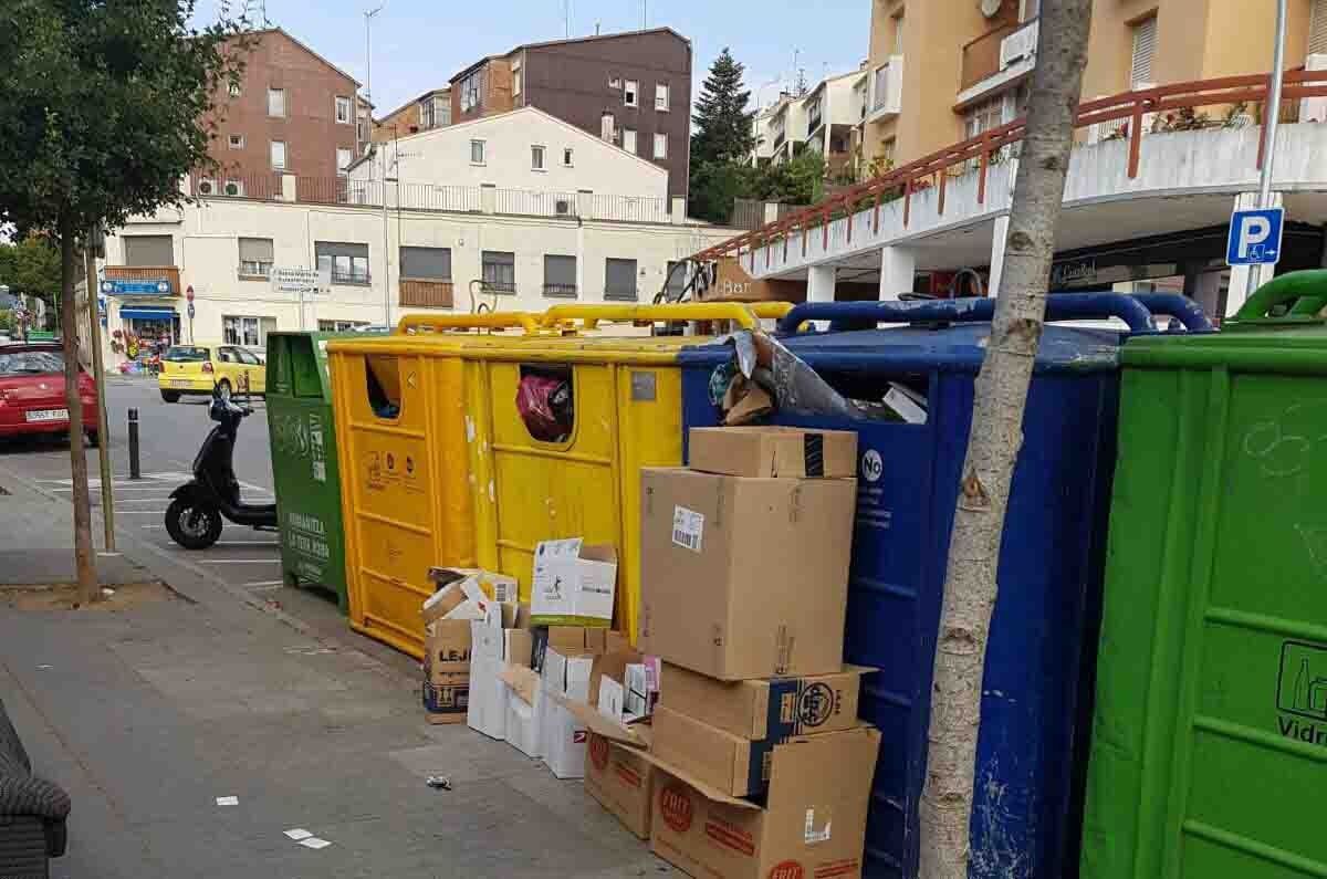 Contenidors d'escombraries a Sant Celoni