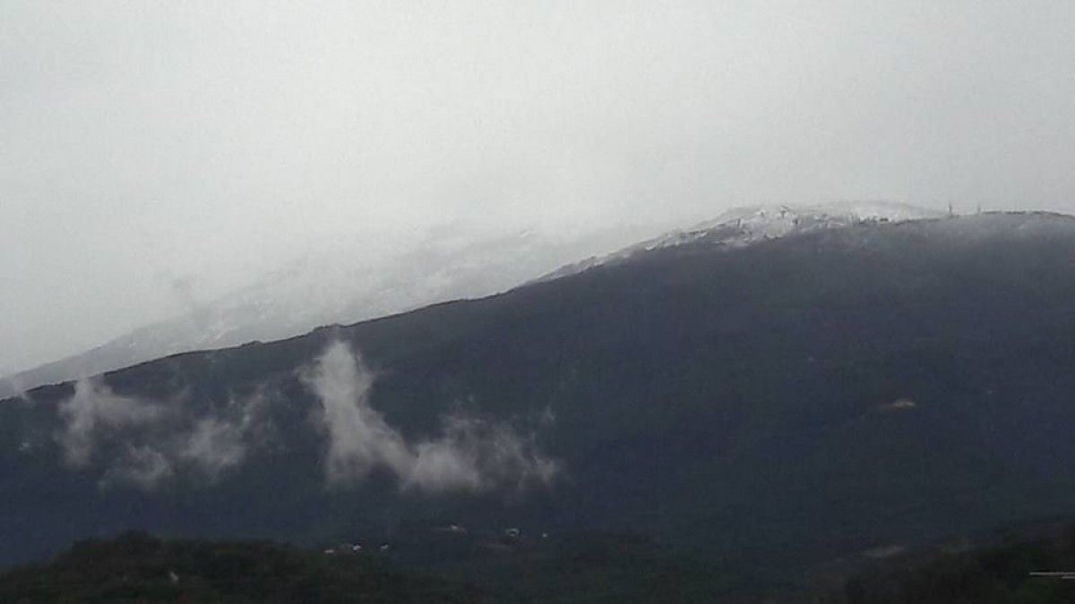 El cim del Montseny nevat