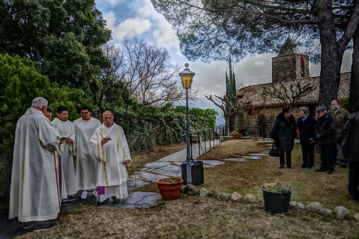 Nou accés a la parròquia Sant Martí de Mosqueroles