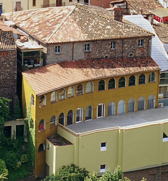 El Museu és ubicat a l'edifici de La Gabella, a Arbúcies