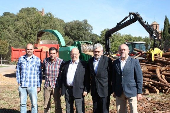 D'esquerra a dreta, l'alcalde de Seva, el del Brull, el diputat adjunt d'Espais Naturals, el diputat delegat d'Espais Naturals i Medi Ambient, i l'alcalde d'Aiguafreda. 