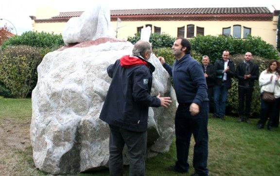 L'escultor Jaume Rodri i Pau Santamaria