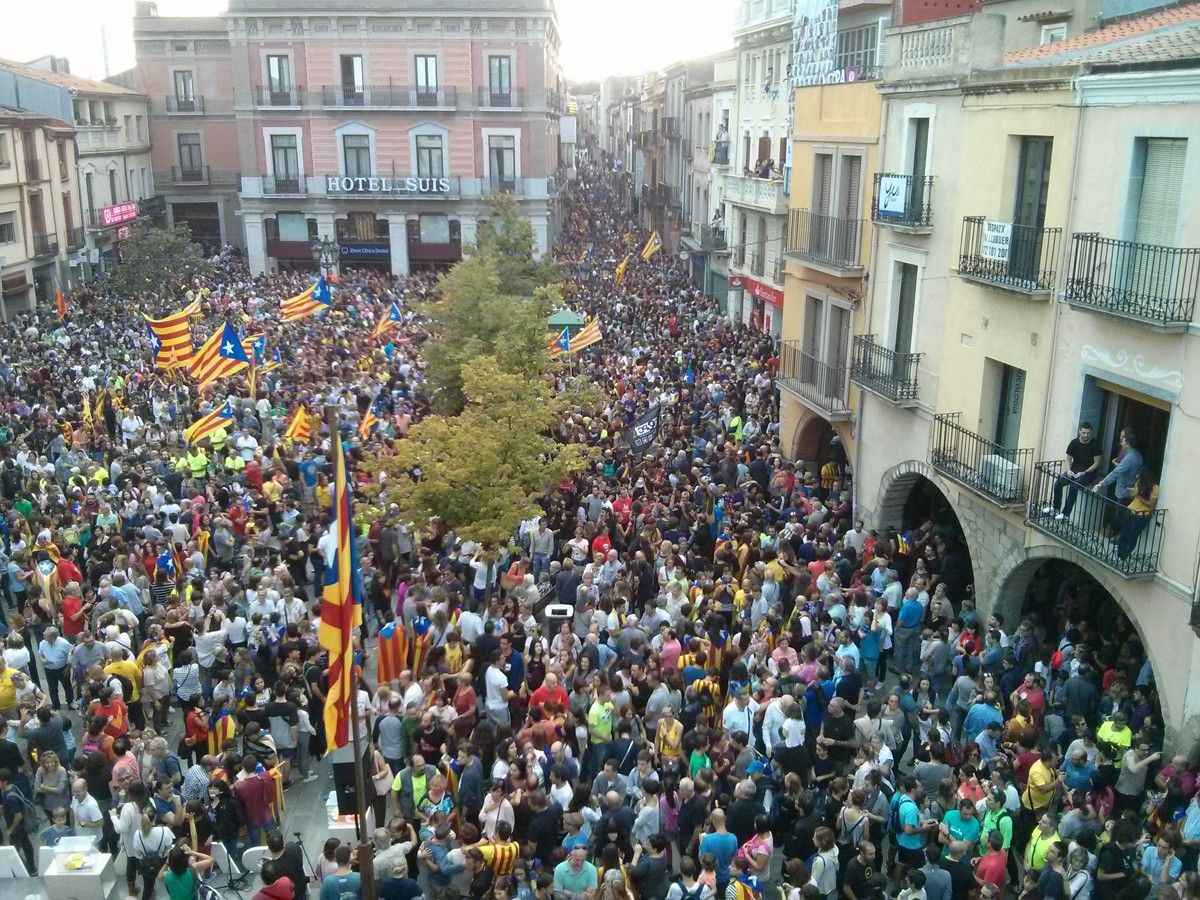 La plaça de la Vila de Sant Celoni el dia 3 d'octubre de 2017