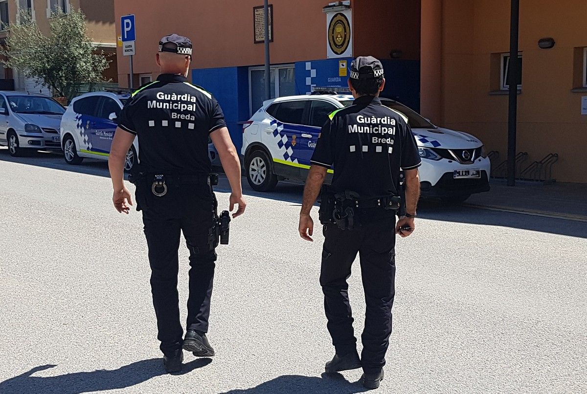 Dos guàrdies municipals de Breda