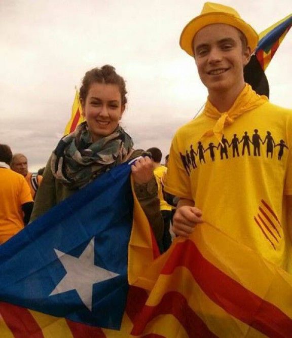 Cristina, una jove alemanya a la Via Catalana