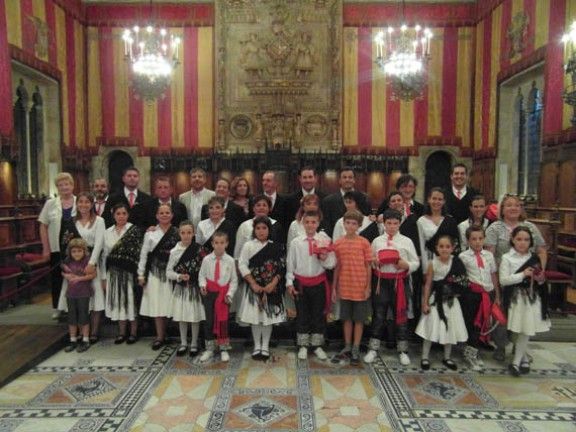 Els integrants de la Colla del Ball de Gitanes de santa Maria de Palautordera a Barcelona