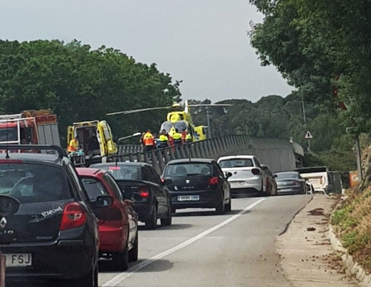 Retencions a la C-35 per un accident de trànsit a Santa Maria de Palautordera
