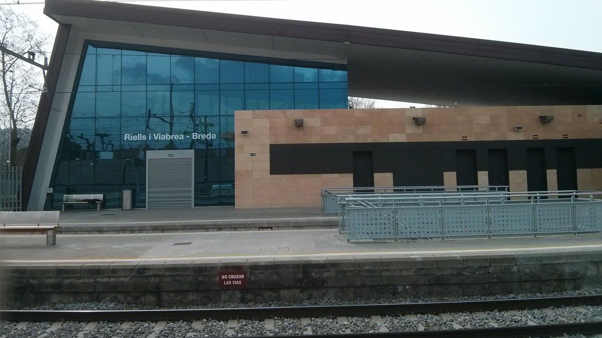 Estació de tren de Riells i Viabrea - Breda