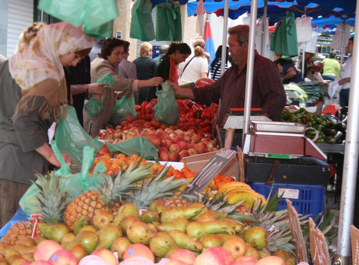 Una parada de fruita del mercat de Sant Celoni