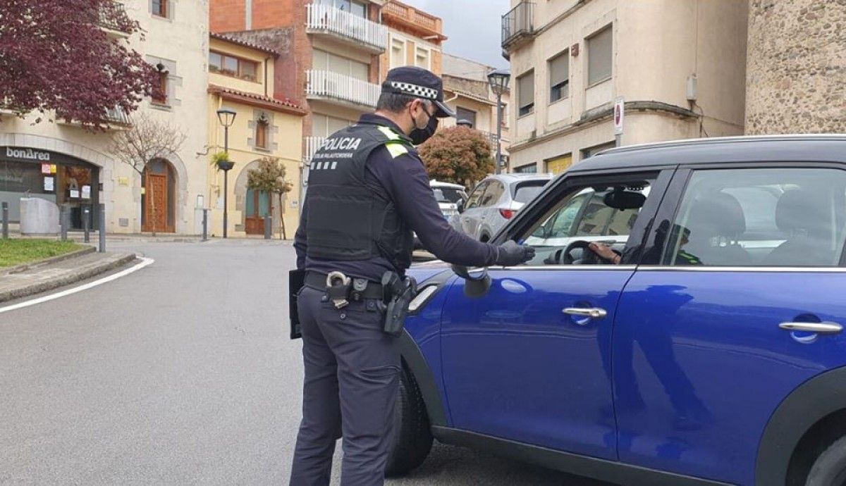 Un control de la Policia Local de Santa Maria de Palautordera