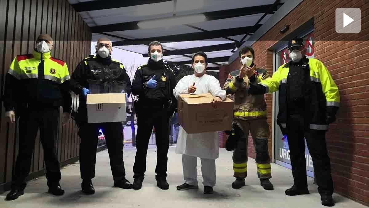 Donació de màscares per part dels cossos de seguretat del Baix Montseny a l'Hospital de Sant Celoni