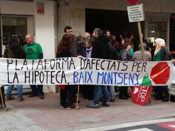 La PAH Baix Montseny s'ha mobilitzat per evitar el desnonament.
