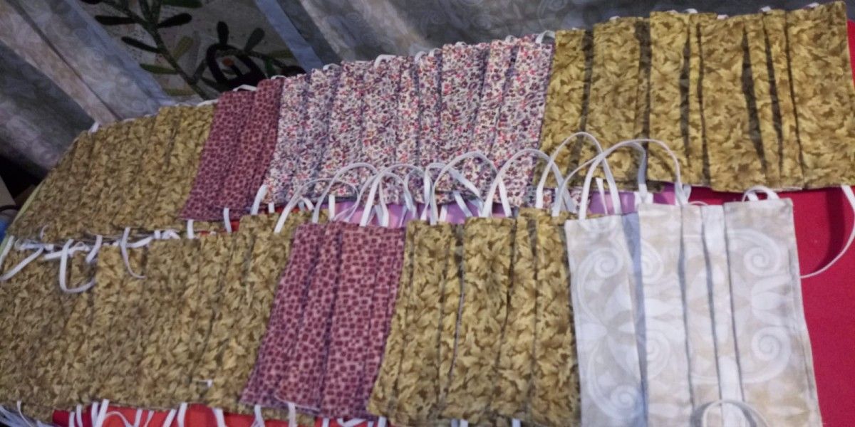 Mascaretes estampades confeccionades a Santa Maria de Palautordera