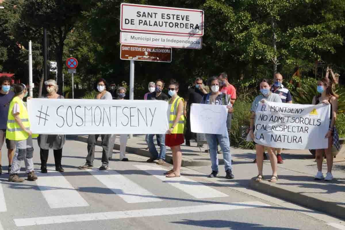 Nova protesta per la massificació al Parc Natural del Montseny