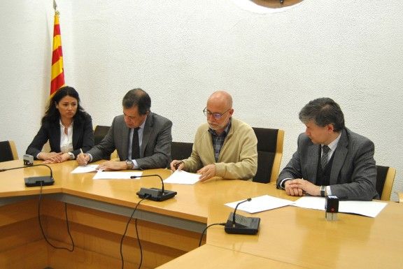 Signatura conveni de l'Ajuntament de Sant Celoni amb Sorea.