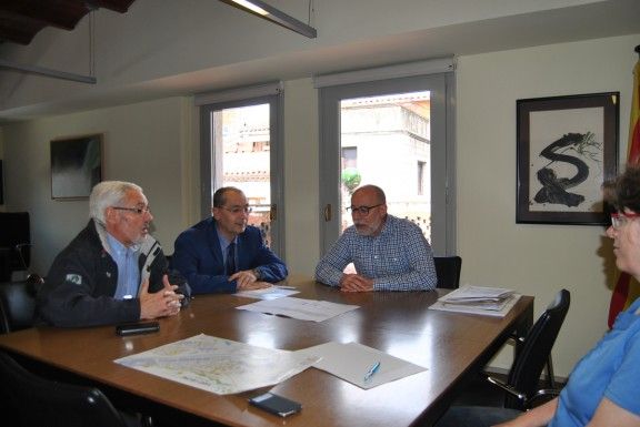 L'alcalde de Sant Celoni reunit amb els dos representants de Renfe.