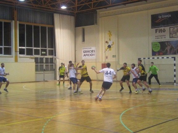 El Club Handbol Sant Esteve fa un pas més per consolidar-se a la Primera Estatal