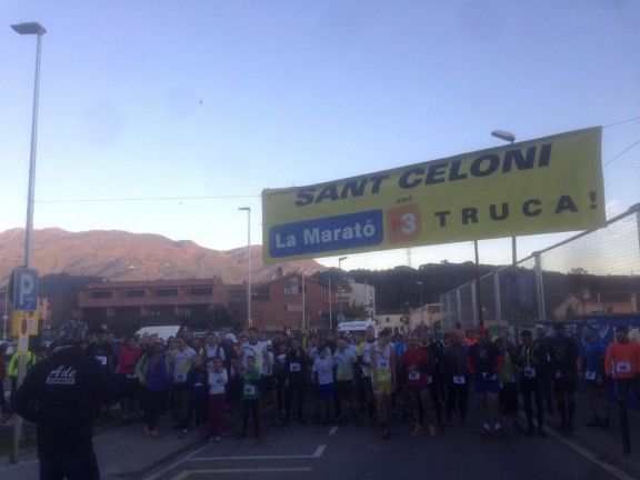 Sortida de la Marxa per Olzinelles per recaptar fons per La Marató de TV3