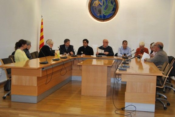 Signatura del conveni entre l'Ajuntament i les entitats socials de Sant Celoni