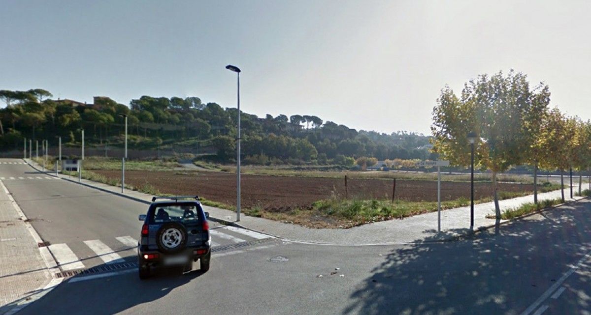 Espai on es construirà la futura pista de pàdel de Gironella