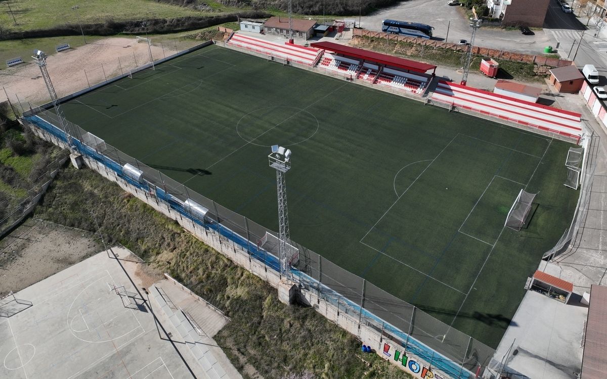 Imatge general i aèria del Camp de Futbol Municipal de Berga