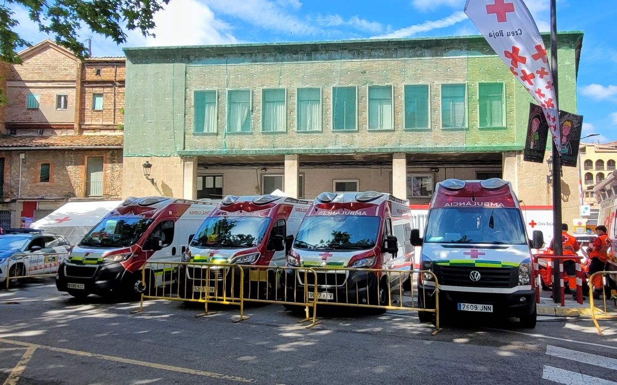 L'hospital de campanya de la Creu Roja s'ha situat a la plaça Viladomat de Berga