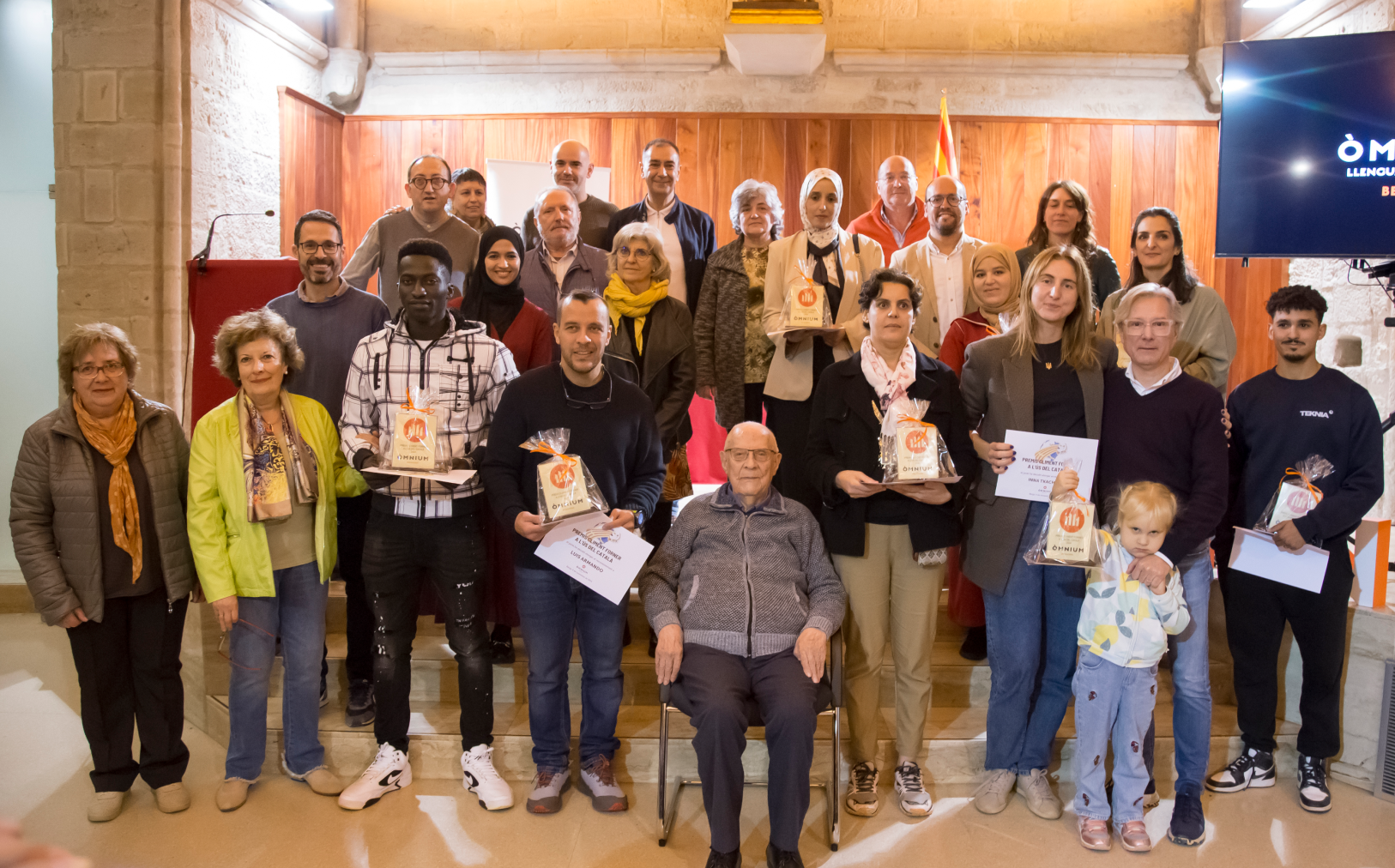 Foto de família de l'entrega dels XV Premis Climent Forner