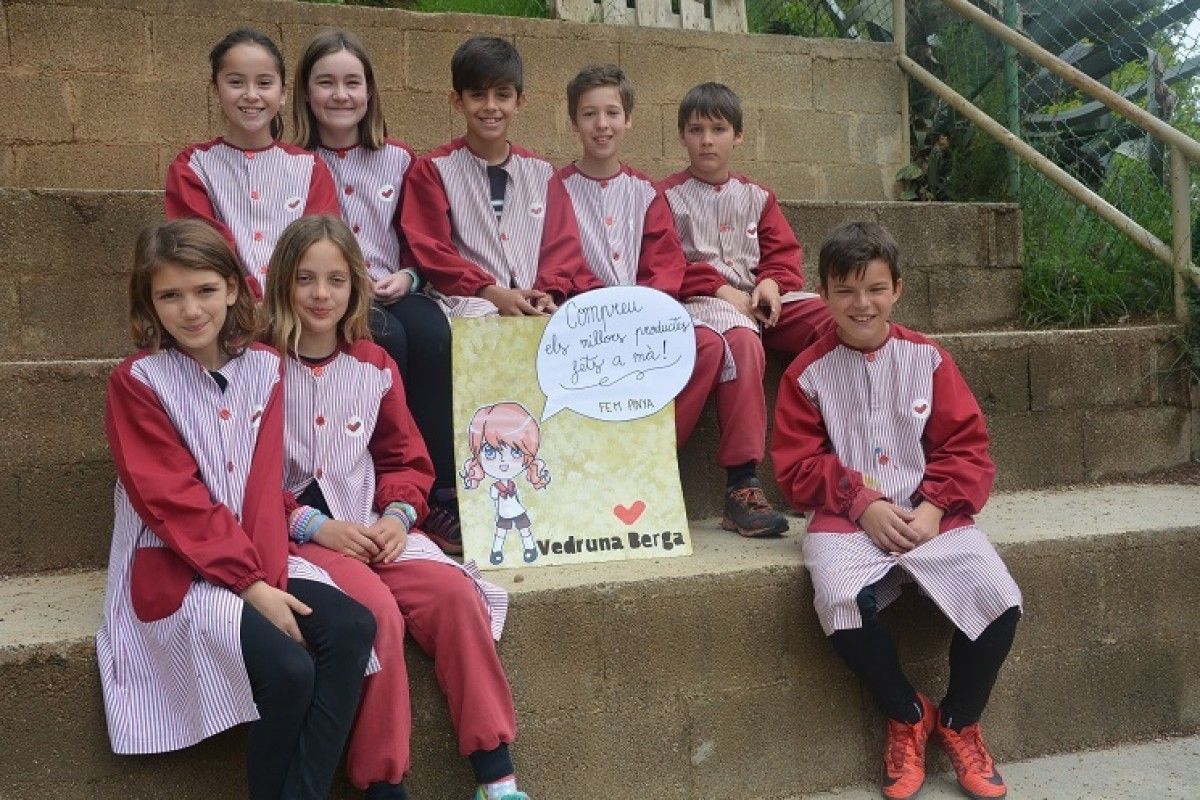 Membres de la cooperativa escolar Fem Pinya de 5è de primària de l'Escola Vedruna.