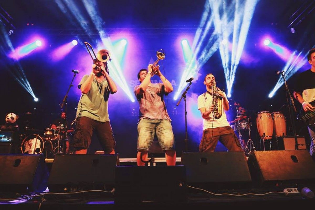 Un concert de Séptimo A, un dels grups que actuarà divendres de Patum a la plaça Mossèn Huch.