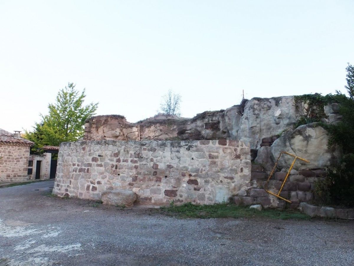Aspecte actual del Castell de Merola de Puig-reig.