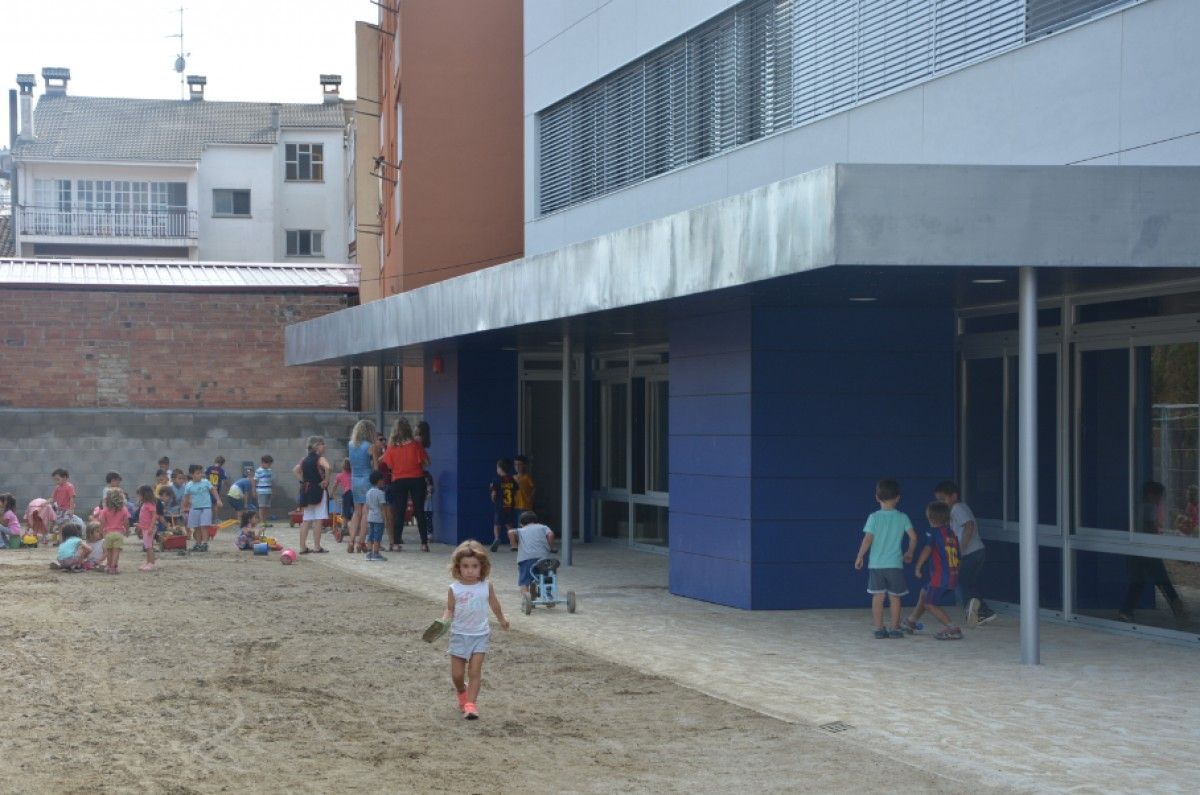 Estrenen el nou edifici de l'aulari a l'Escola de Gironella.