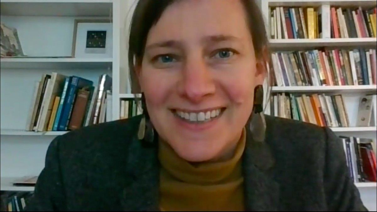 Marie Kapretz en una videoconferència per l'ACEB.