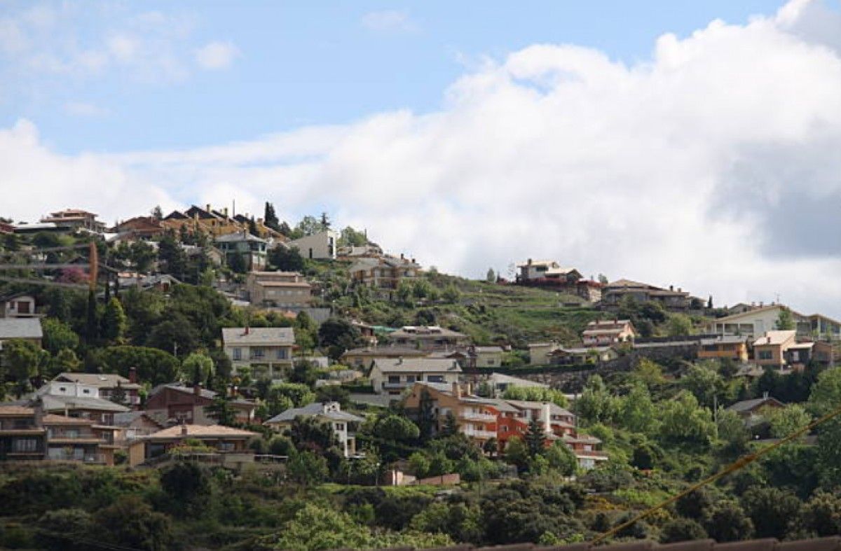Imatge de la Serra de Casampons, a la ciutat de Berga.