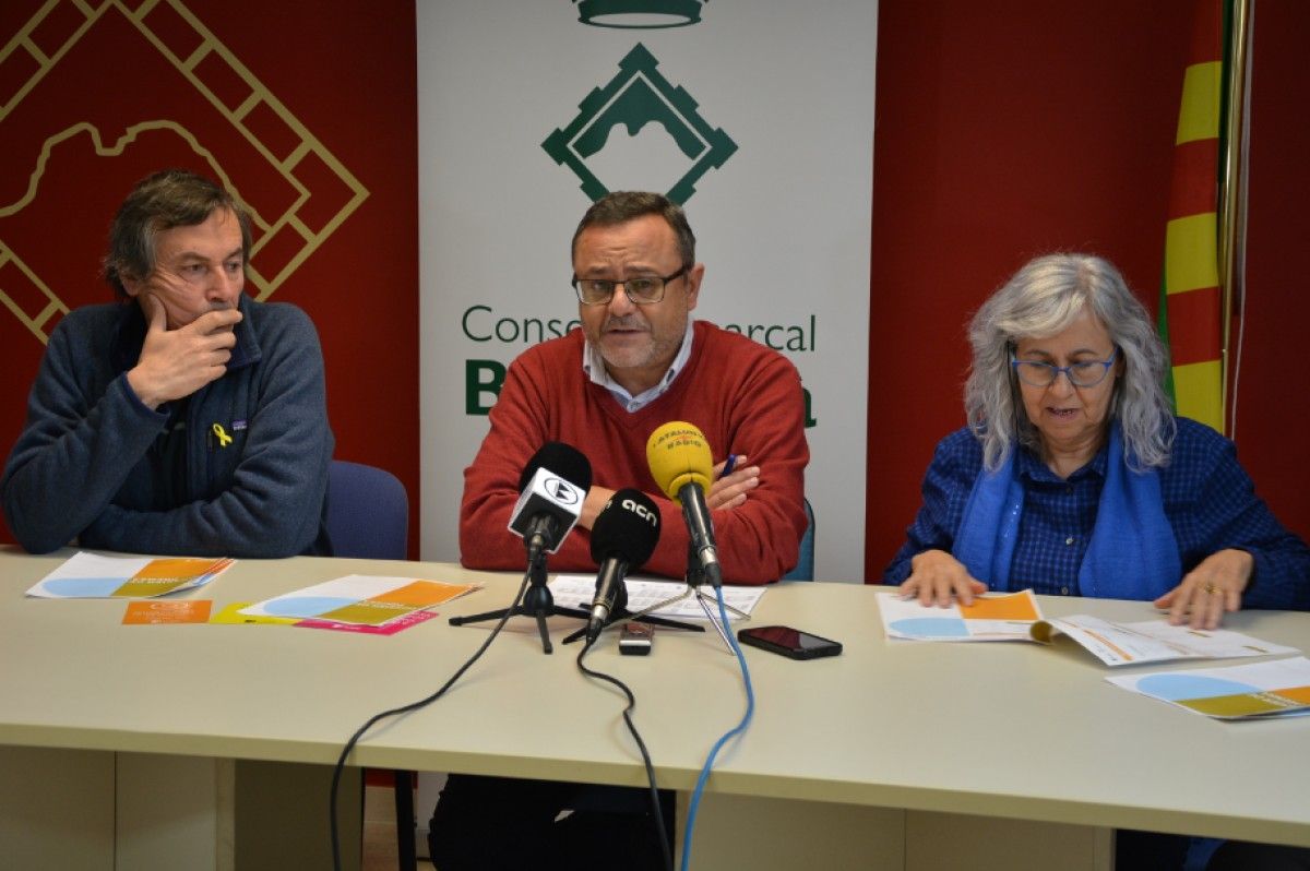 Roda de premsa sobre el porta a porta amb el regidor de Medi Ambient de Berga, Eloi Escútia, el president comarcal, Josep Lara, i l'alcaldessa d'Avià, Patrocini Canal.